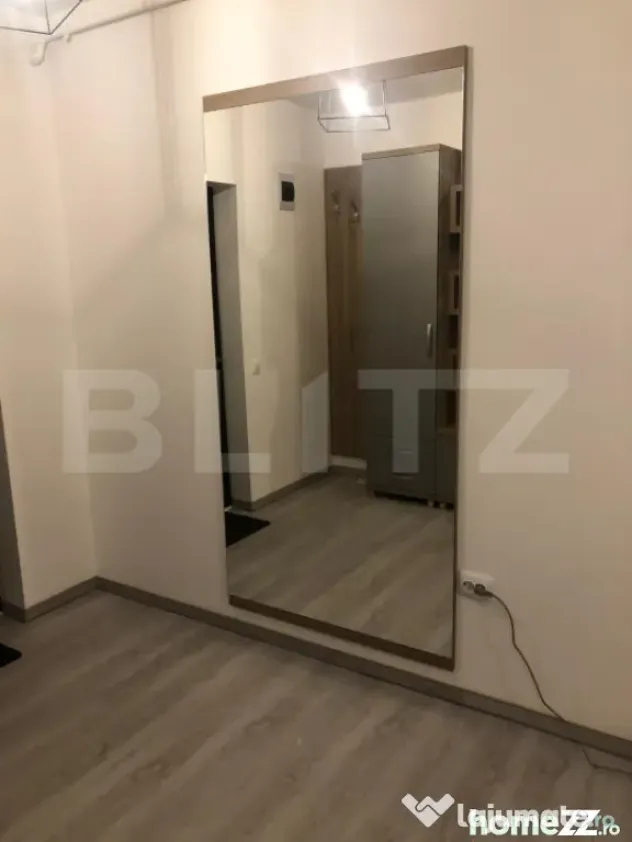 Apartament 3 camere, 63 mp, parcare, zona Teilor