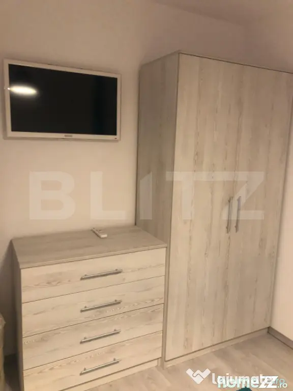 Apartament 3 camere, 63 mp, parcare, zona Teilor