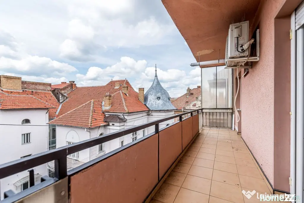 Apartament ultrafinisat la cheie cu 2 camere decomandat P...