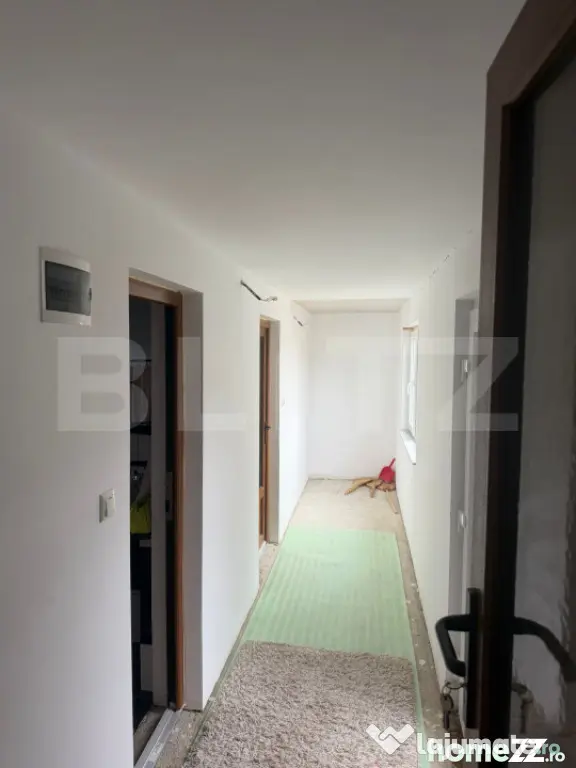 Casa Dumbraveni, 1000mp teren, 4 camere.