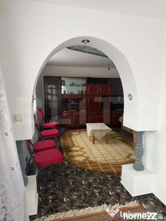Casa Dumbraveni, 1000mp teren, 4 camere.