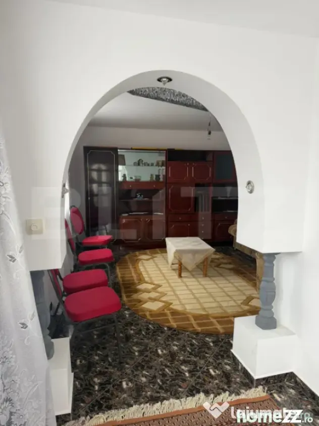 Casa Dumbraveni, 1000mp teren, 4 camere.