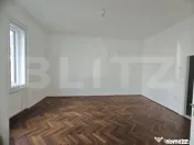 Doua partamente cu potențial de unificare, curte interioar? 