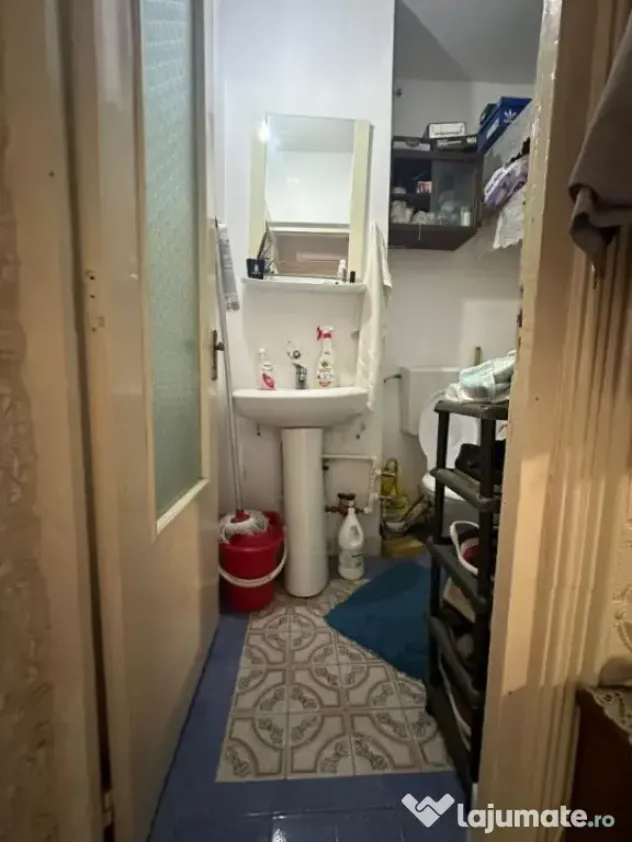 Apartament 3 camere decomandat, Calarasi 4.