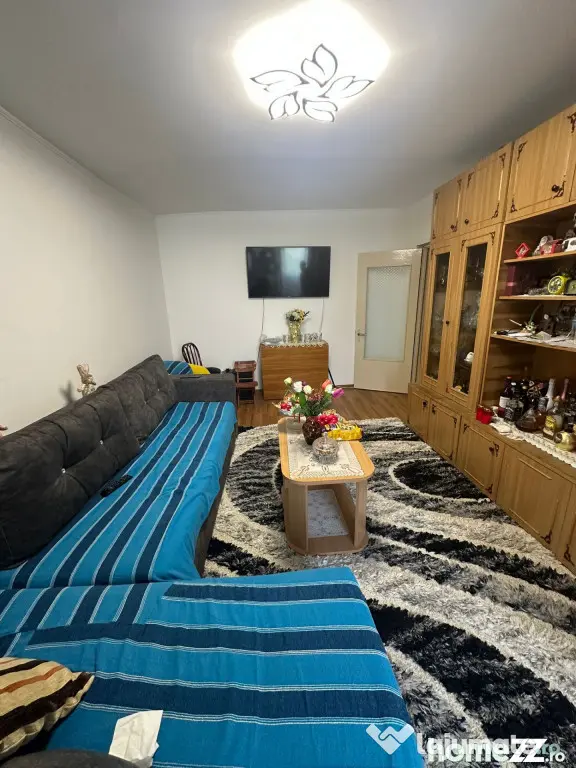 Apartament 3 camere decomandat, Calarasi 4.