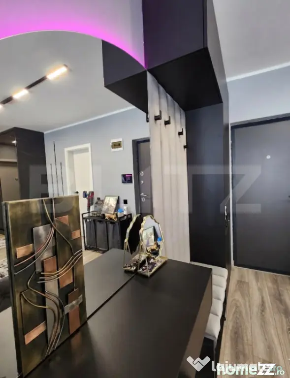 Apartament 3 camere, 70 mp, 2 bai, terasa, garaj, zona Teil