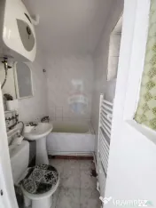 Apartament cu 3 camere de vânzare în zona Maratei 