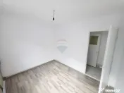 Apartament cu 3 camere de vânzare în zona Maratei