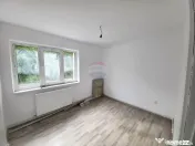 Apartament cu 3 camere de vânzare în zona Maratei 