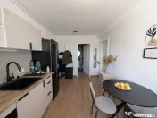 Apartament cu o camera si parcare, prima inchiriere, zona Primariei 
