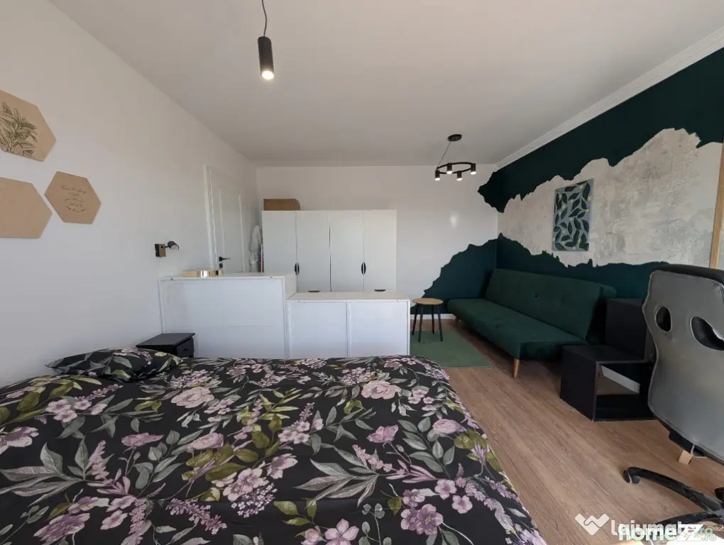 Apartament cu o camera si parcare, prima inchiriere, zona Primariei