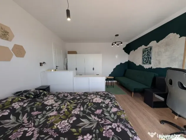 Apartament cu o camera si parcare, prima inchiriere, zona Primariei