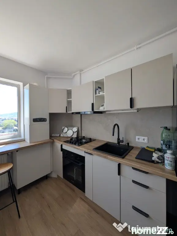 Apartament cu o camera si parcare, prima inchiriere, zona Primariei