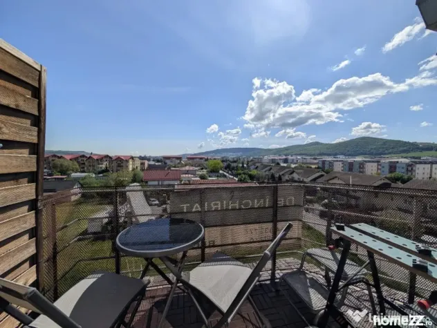 Apartament cu o camera si parcare, prima inchiriere, zona Primariei