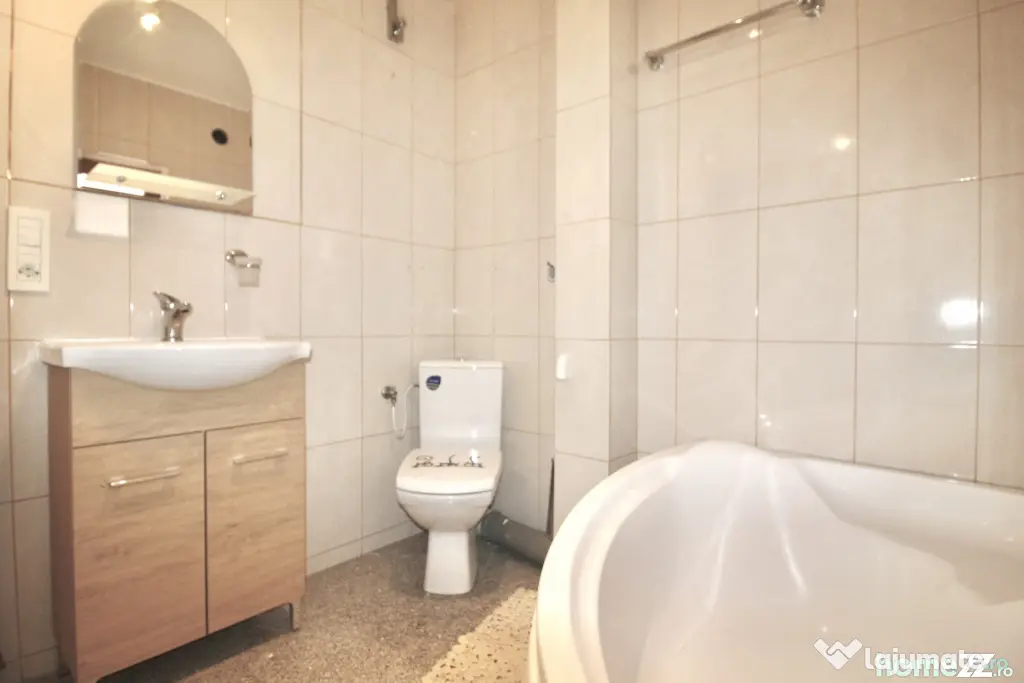 UNIVERSITATE-BLOC DUNAREA, 1980, APARTAMENT CU BALCON 17 MP!