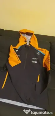 Unisex Official Teamwear Lightweight Rain Jacket F1