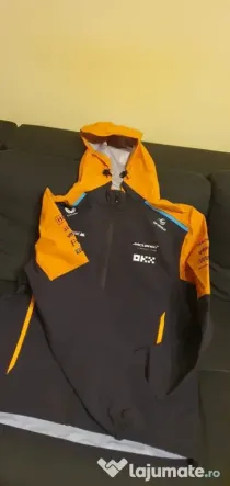 Unisex Official Teamwear Lightweight Rain Jacket F1