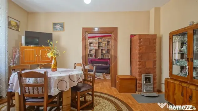 Casă individuală de vânzare pe str. Cloșca din Brașo...