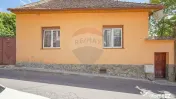 Casă individuală de vânzare pe str. Cloșca din Brașo...