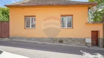Casă individuală de vânzare pe str. Cloșca din Brașo...