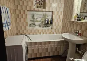 3 camere, 2/8, bloc 1979, 70mp-Gorjului 