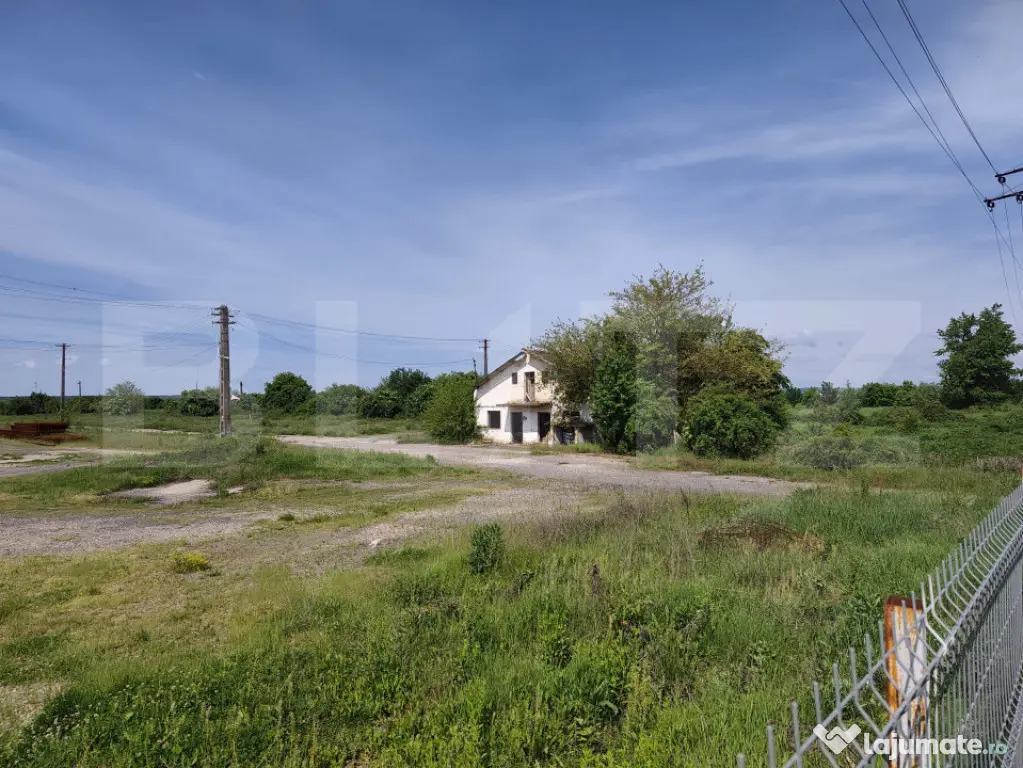Teren la DN – 40.000 mp, intravilan, toate utilitățile,