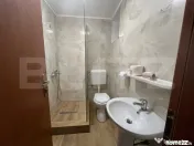 Casă de închiriat, 110 mp, 2 dormitoare, curte și parcare