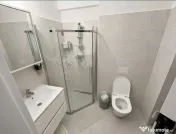Apartament 3 camere, decomandat - zona Tractorul 