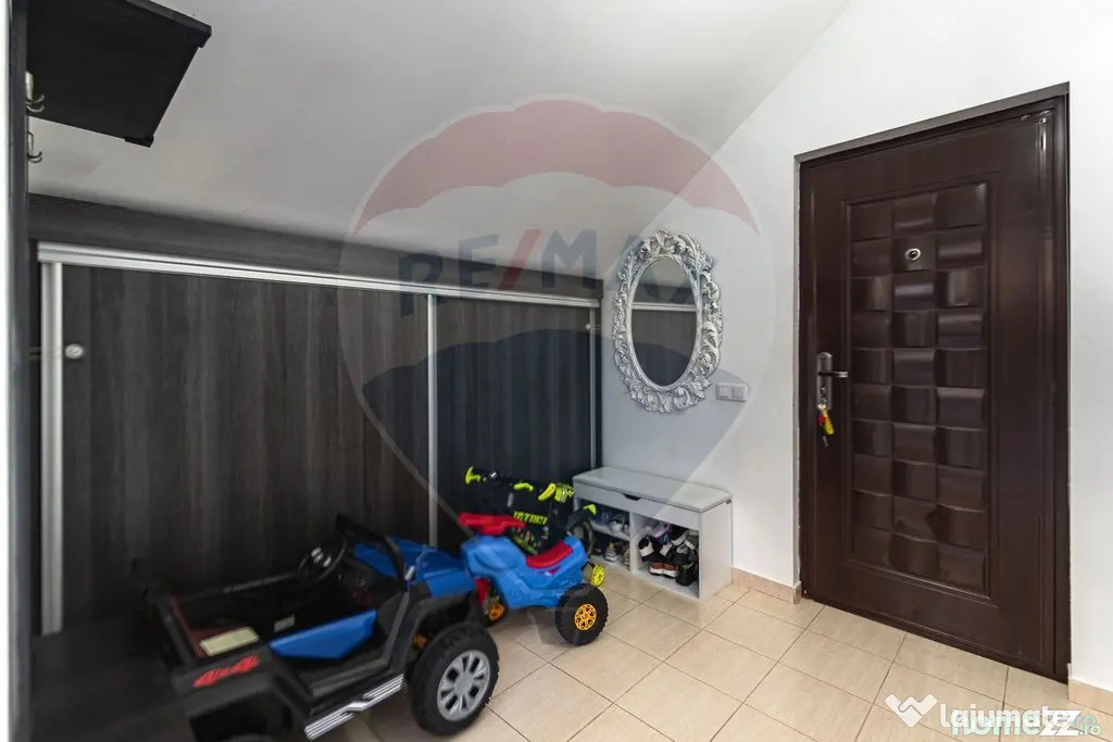Apartament cu 3 camere de vânzare | 1 loc de parcare| CO...