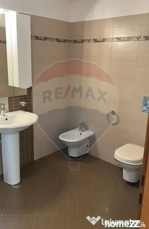 Inchiriere aparament PREMIUM 3 camere OFFICE/COMERCIAL Ba...