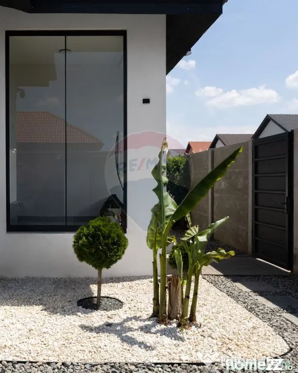 Casă modernă anul 2022 la cheie, in zona 6 vanatori, ap...