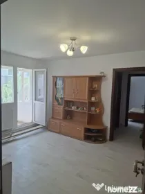 Apartament 2 camere, 48 mp, semidecomandat, mobilat și util