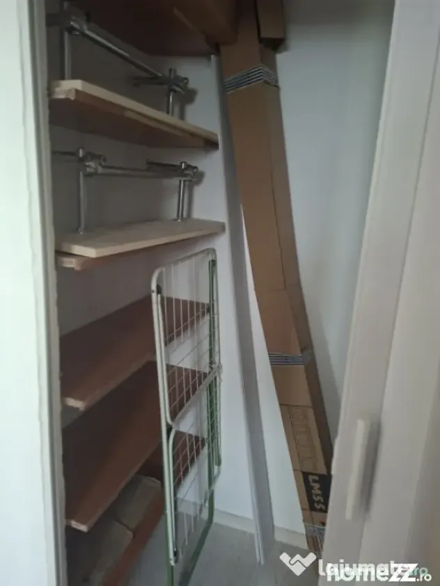 Apartament 2 camere, 48 mp, semidecomandat, mobilat și util - Craiova (Dolj)