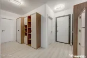 Apartament 2 camere cu vedere la lac in GranVia LakeView