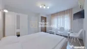 Casă generoasă cu 11 camere + spațiu comercial inclus ... 