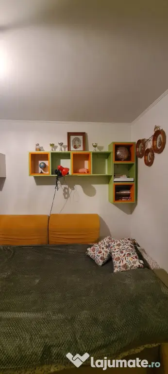 Mobila camera tineret. Mobila hol!