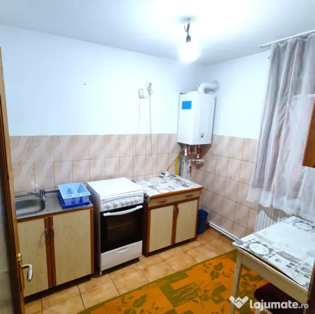 Casă Brăilița –67 mp utili, teren 350 mp, gaze, centrală, pret. Neg.
