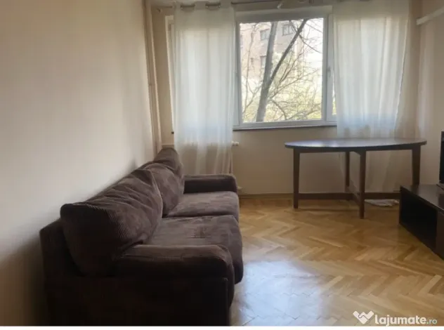 Inchiriez apartament 3 camere, zona Parc IOR (Al.Ioan Cuza)