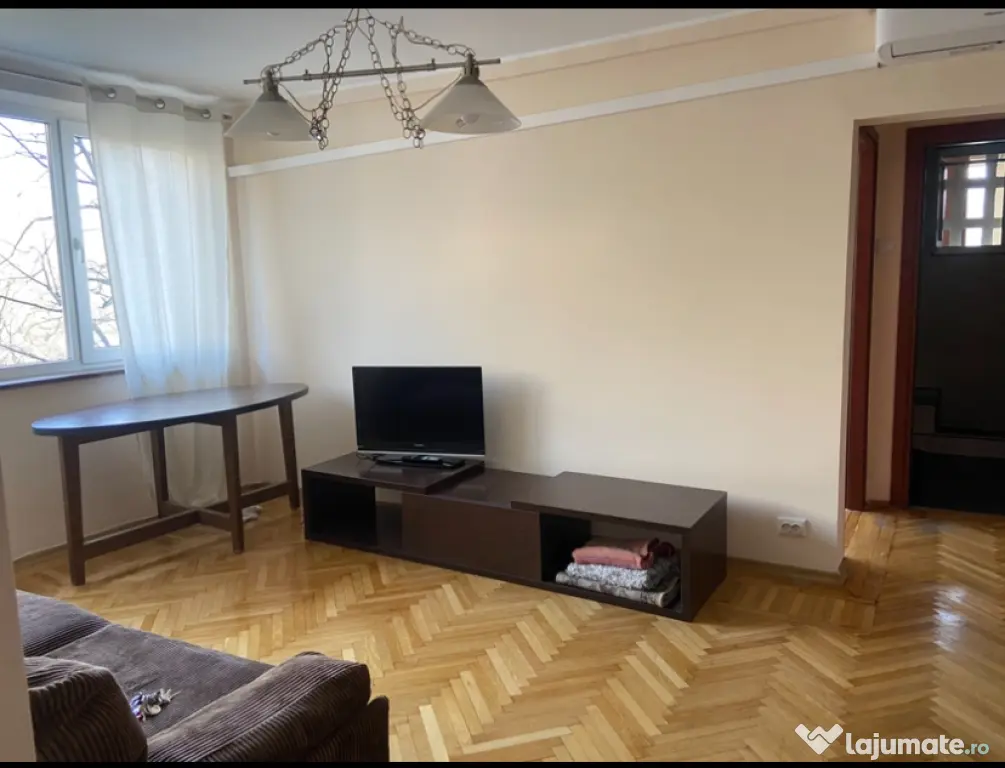 Inchiriez apartament 3 camere, zona Parc IOR (Al.Ioan Cuza)