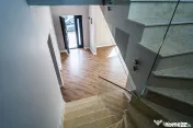 Casa individuala 5 camere / Finisaje Deosebite / Otopeni ... 