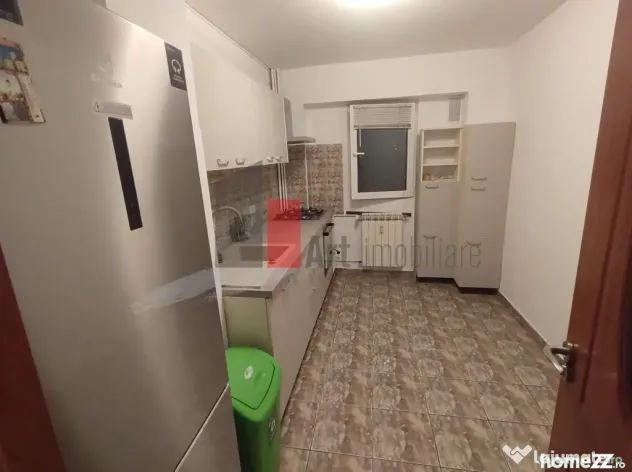 Prima închiriere apartament decomandat 3 camere - Bd. La...