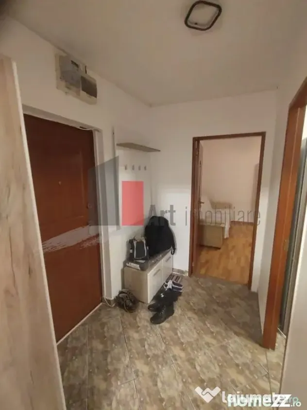 Prima închiriere apartament decomandat 3 camere - Bd. La...