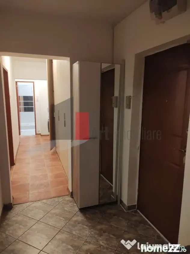 Prima închiriere apartament decomandat 3 camere - Bd. La...