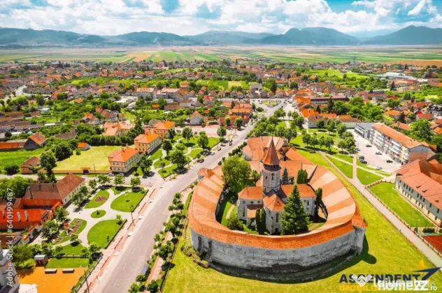 Duplex, personalizabil, cu 1.000 mp teren, Prejmer, Brasov