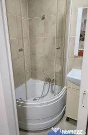 De vanzare garsoniera micro 40, et. 3/3, 27.000 euro 