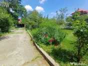 Casă cu 5 camere, 252 mp, 17 ari teren, Ipotesti