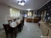 Casă cu 5 camere, 252 mp, 17 ari teren, Ipotesti