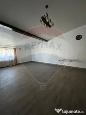 Restaurant + camere de cazare 