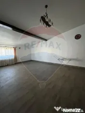 Restaurant + camere de cazare