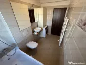 Apartament 2 camere, decomandat - zona Tractorul